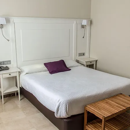 Sevilla 4*